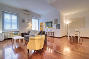 At Home - Turati/Porta Nuova Apartment